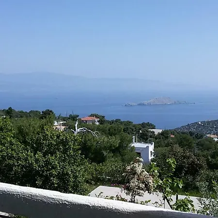 Kır Evi Akakias